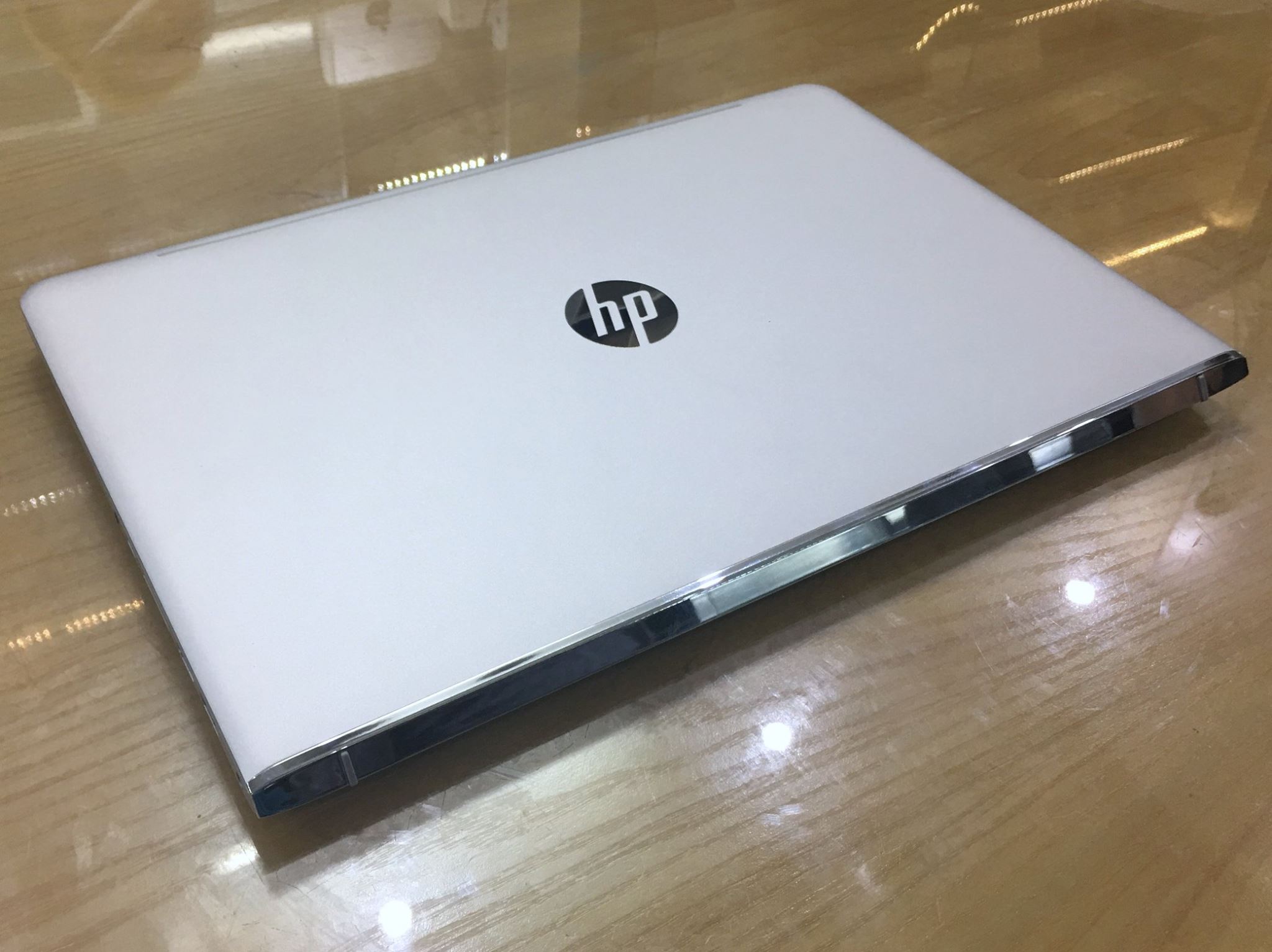 Laptop HP Envy 15 2016 i5-8.jpg